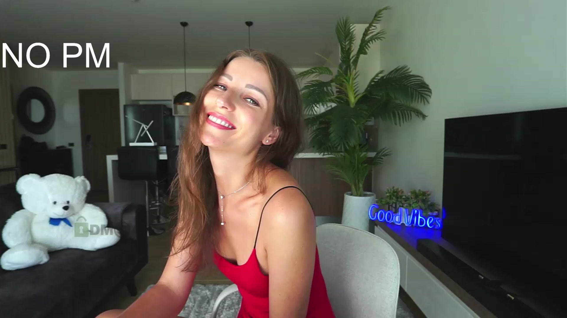 Gallery image thumbnail from Anna_Shine89's myfreecams stream on, 01/22/2023, 09:35 image 14 of 20
