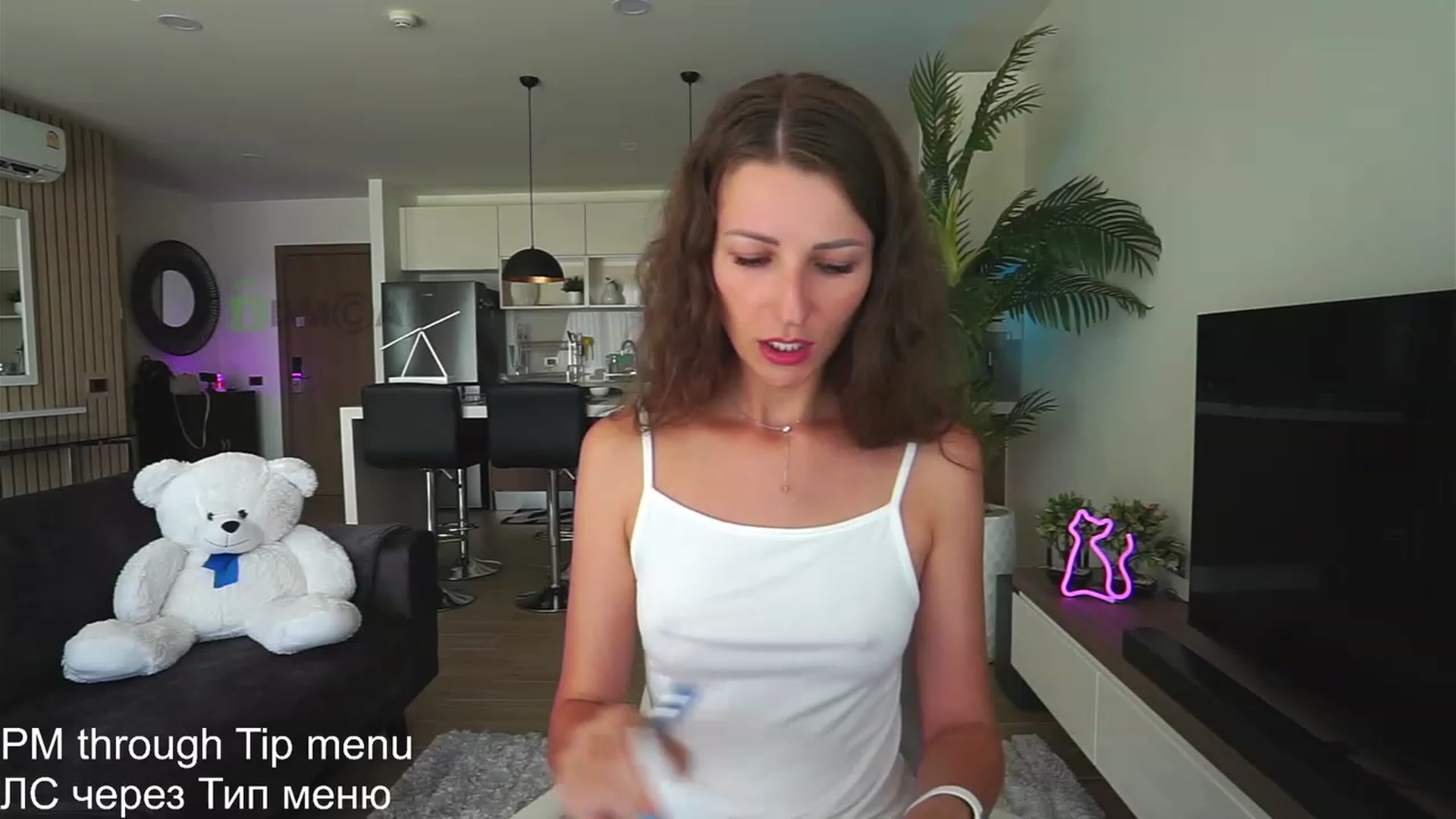 Gallery image thumbnail from Anna_Shine89's myfreecams stream on, 01/28/2023, 08:53 image 4 of 20