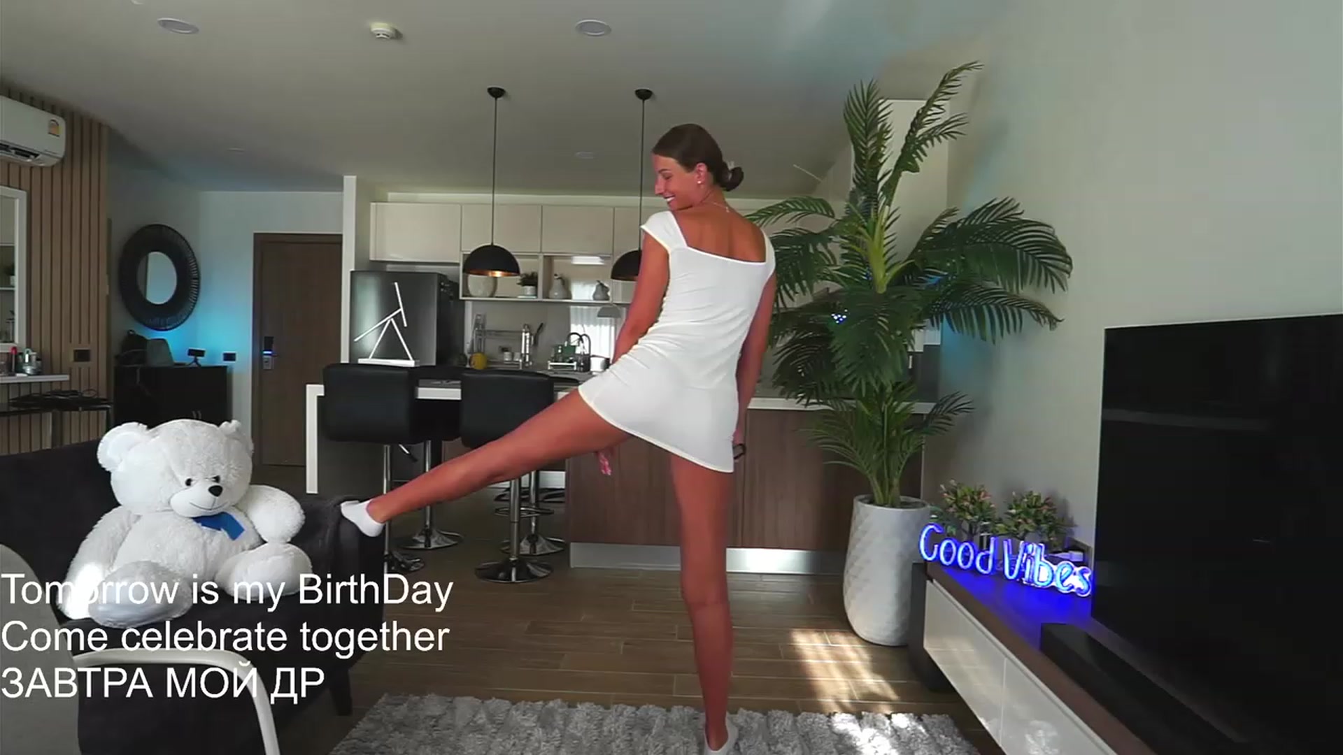 Gallery image thumbnail from Anna_Shine89's myfreecams stream on, 03/25/2023, 10:56 image 1 of 20