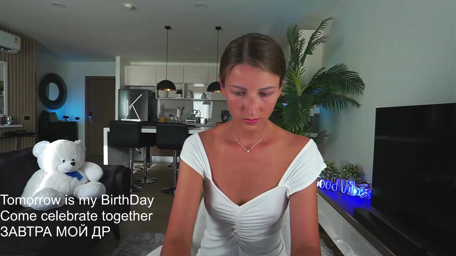 Gallery image thumbnail from Anna_Shine89's myfreecams stream on, 03/25/2023, 10:56 image 11 of 20
