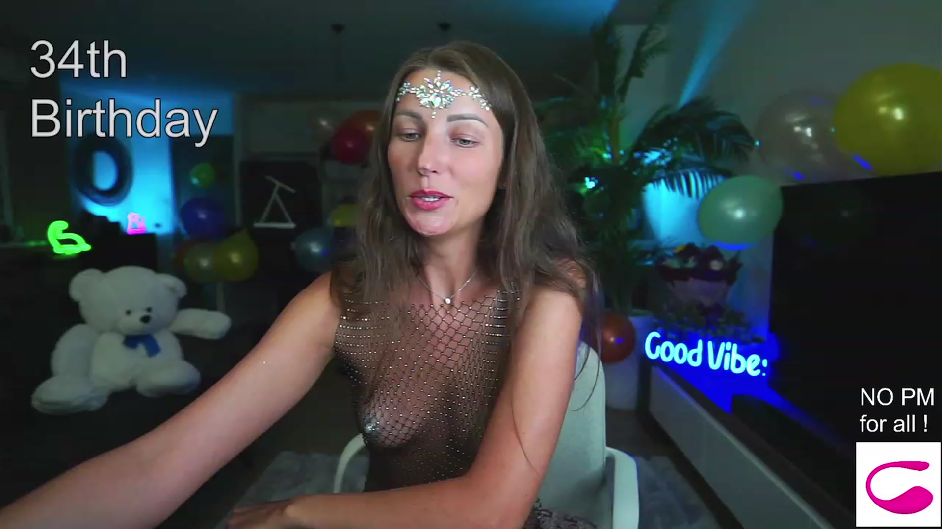 Gallery image thumbnail from Anna_Shine89's myfreecams stream on, 03/26/2023, 13:58 image 17 of 20