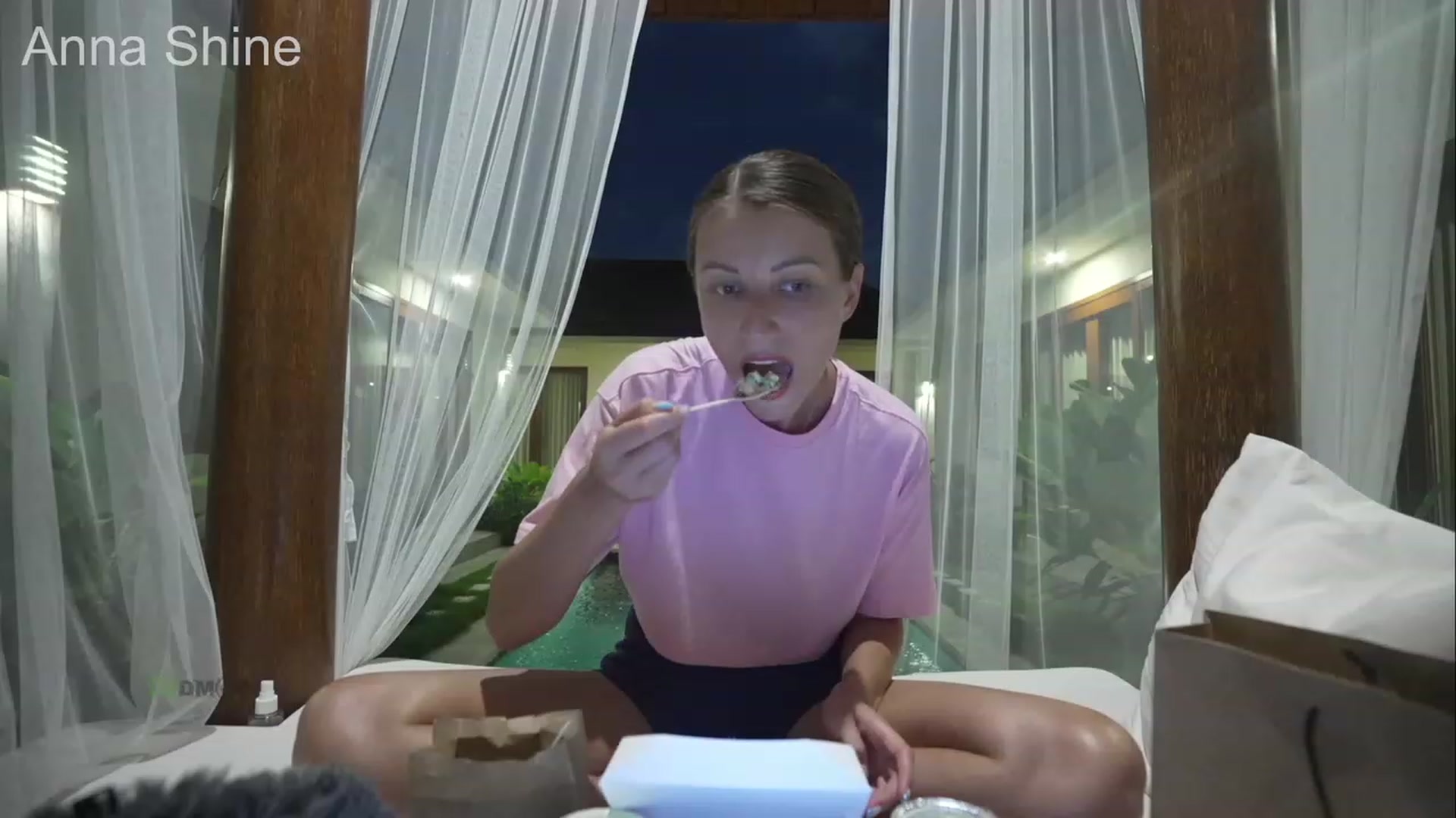 Gallery image thumbnail from Anna_Shine89's myfreecams stream on, 05/04/2023, 13:07 image 5 of 20