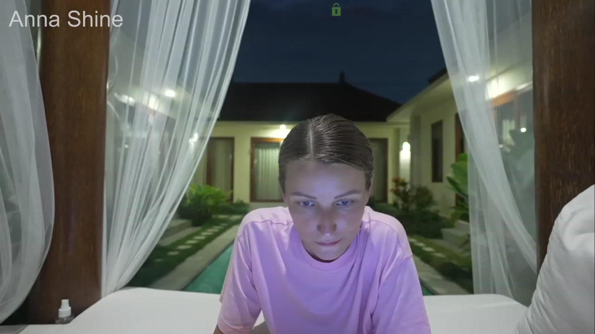 Gallery image thumbnail from Anna_Shine89's myfreecams stream on, 05/04/2023, 13:07 image 2 of 20
