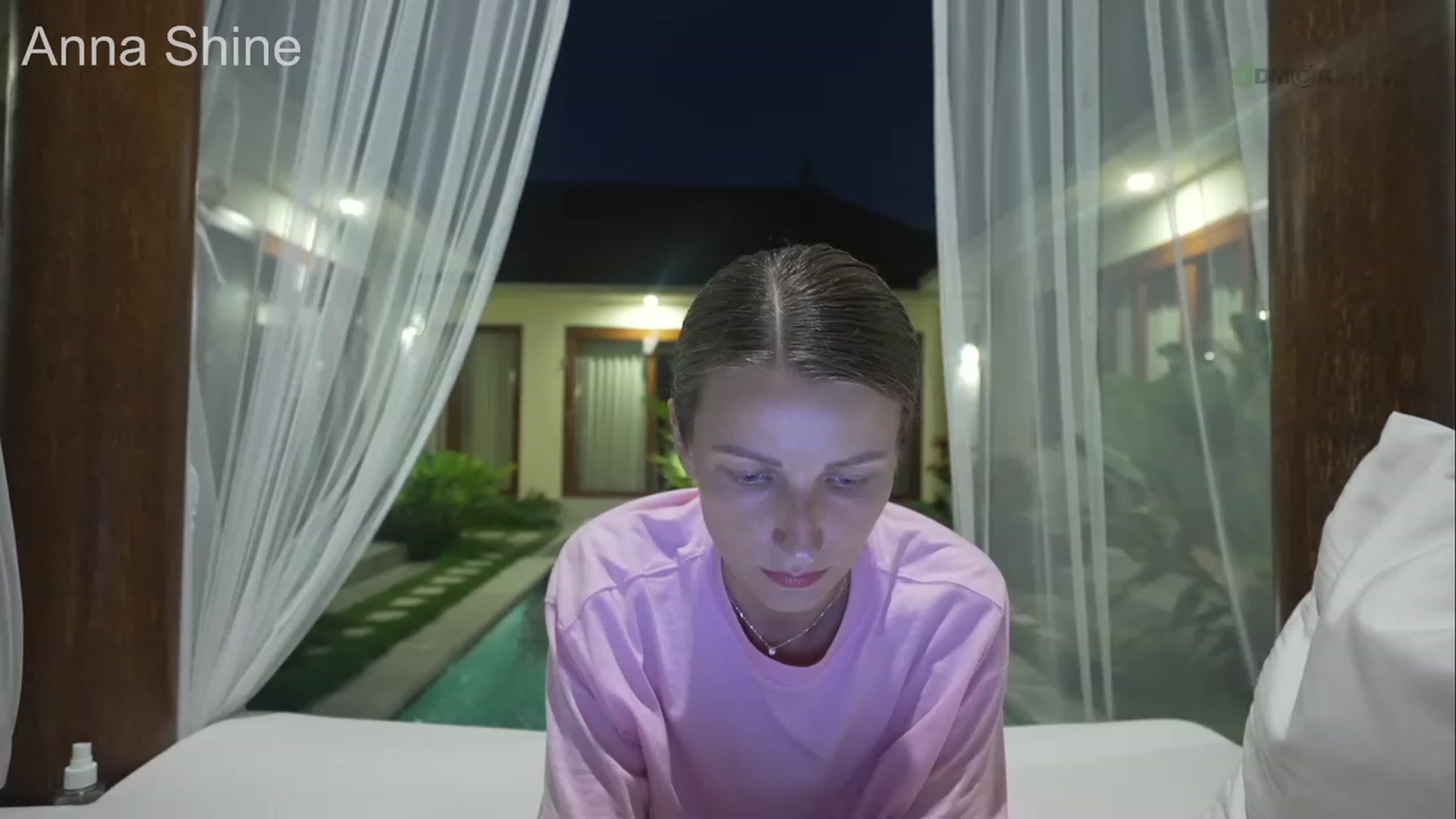 Gallery image thumbnail from Anna_Shine89's myfreecams stream on, 05/04/2023, 13:07 image 15 of 20