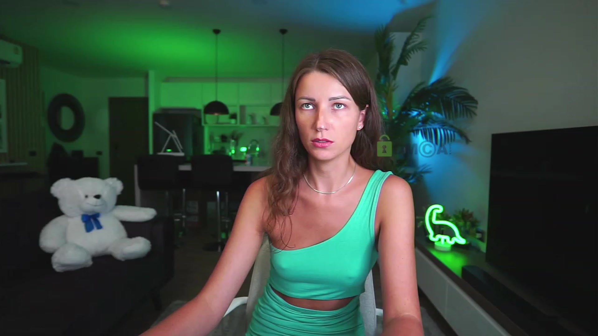 Gallery image thumbnail from Anna_Shine89's myfreecams stream on, 05/22/2023, 12:07 image 6 of 20