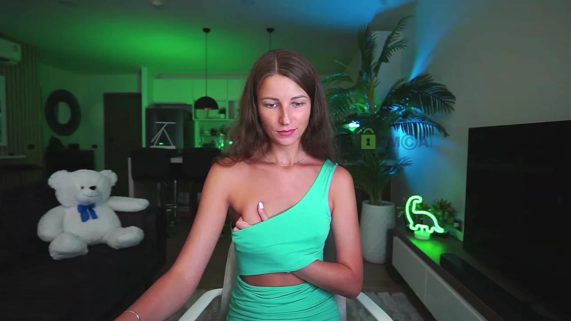 Gallery image thumbnail from Anna_Shine89's myfreecams stream on, 05/22/2023, 12:07 image 2 of 20