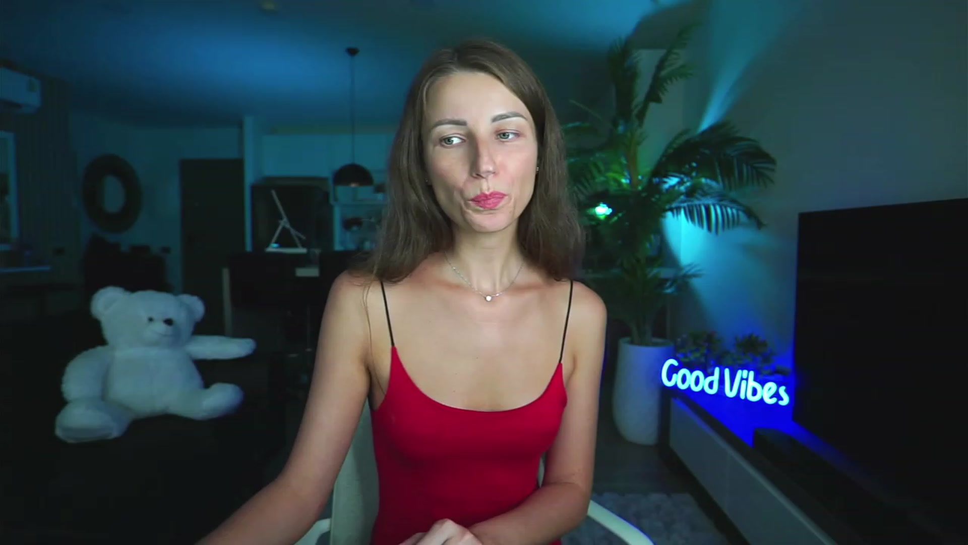 Gallery image thumbnail from Anna_Shine89's myfreecams stream on, 06/04/2023, 11:55 image 1 of 20