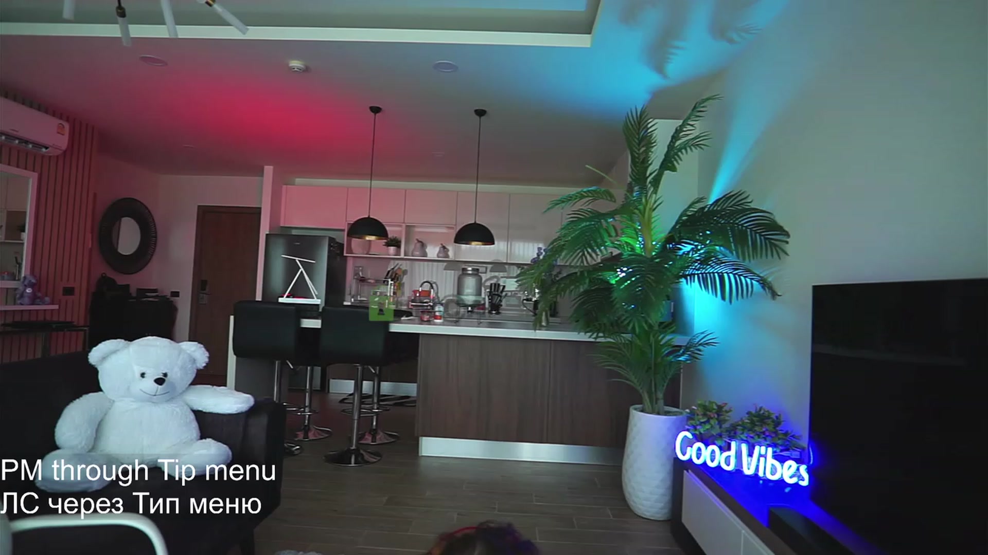 Gallery image thumbnail from Anna_Shine89's myfreecams stream on, 06/18/2023, 11:45 image 10 of 20