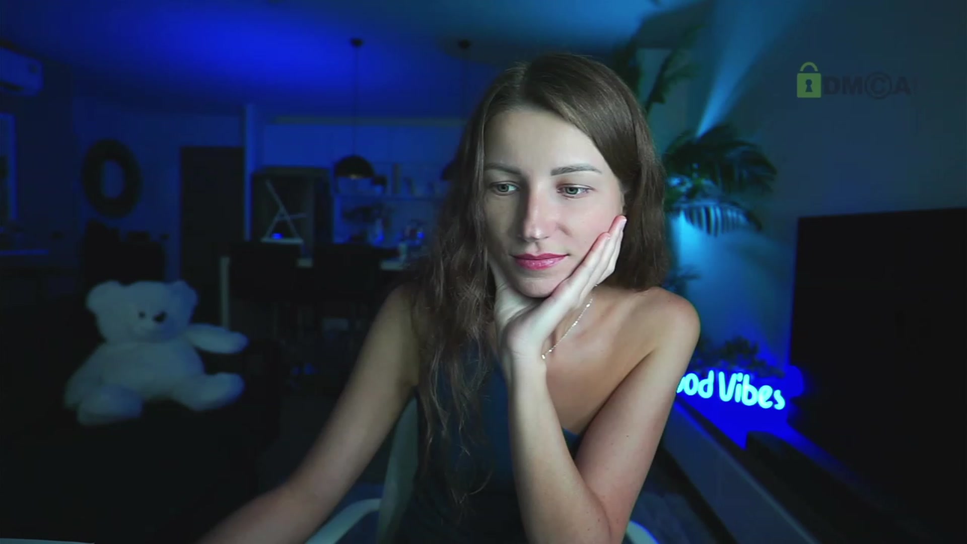 Gallery image thumbnail from Anna_Shine89's myfreecams stream on, 06/24/2023, 12:05 image 18 of 20