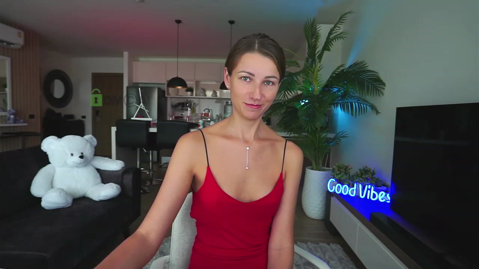 Gallery image thumbnail from Anna_Shine89's myfreecams stream on, 06/25/2023, 11:23 image 8 of 20