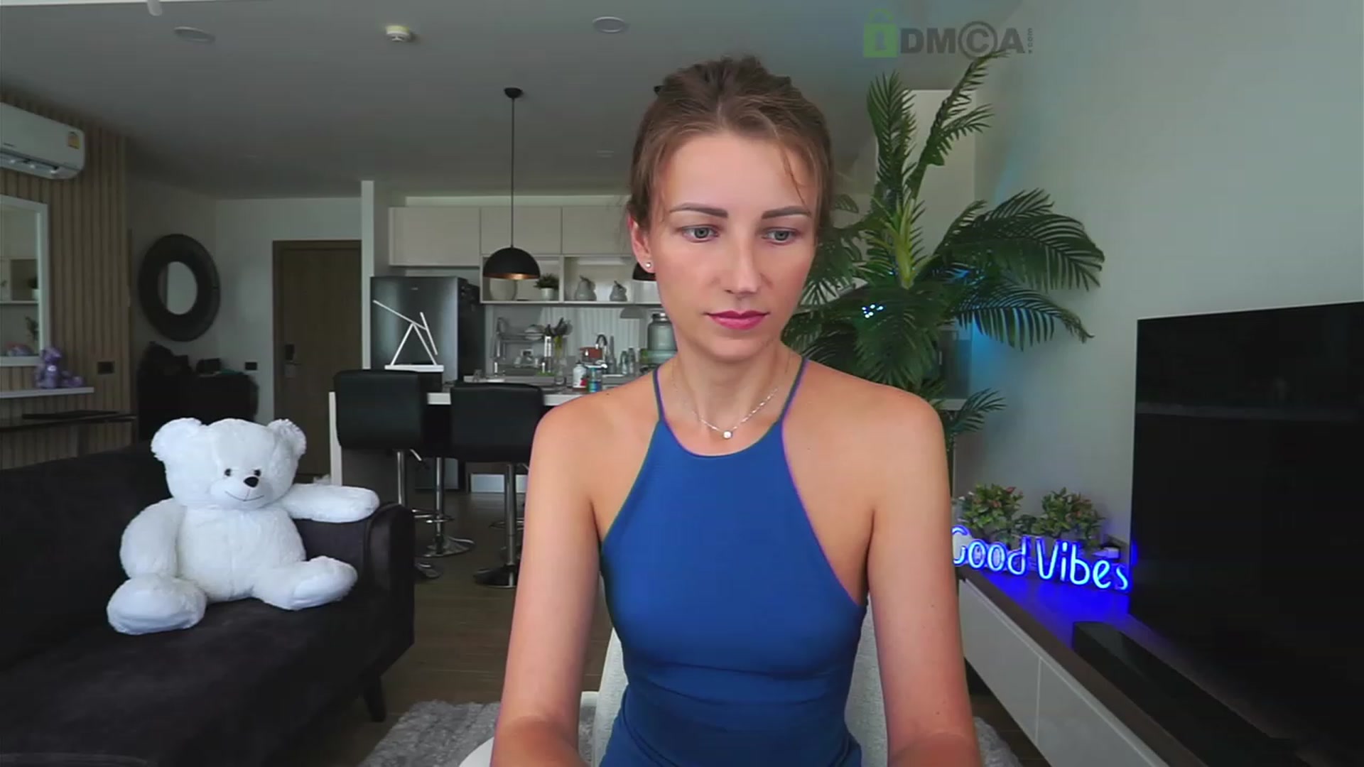 Gallery image thumbnail from Anna_Shine89's myfreecams stream on, 07/02/2023, 07:08 image 2 of 20