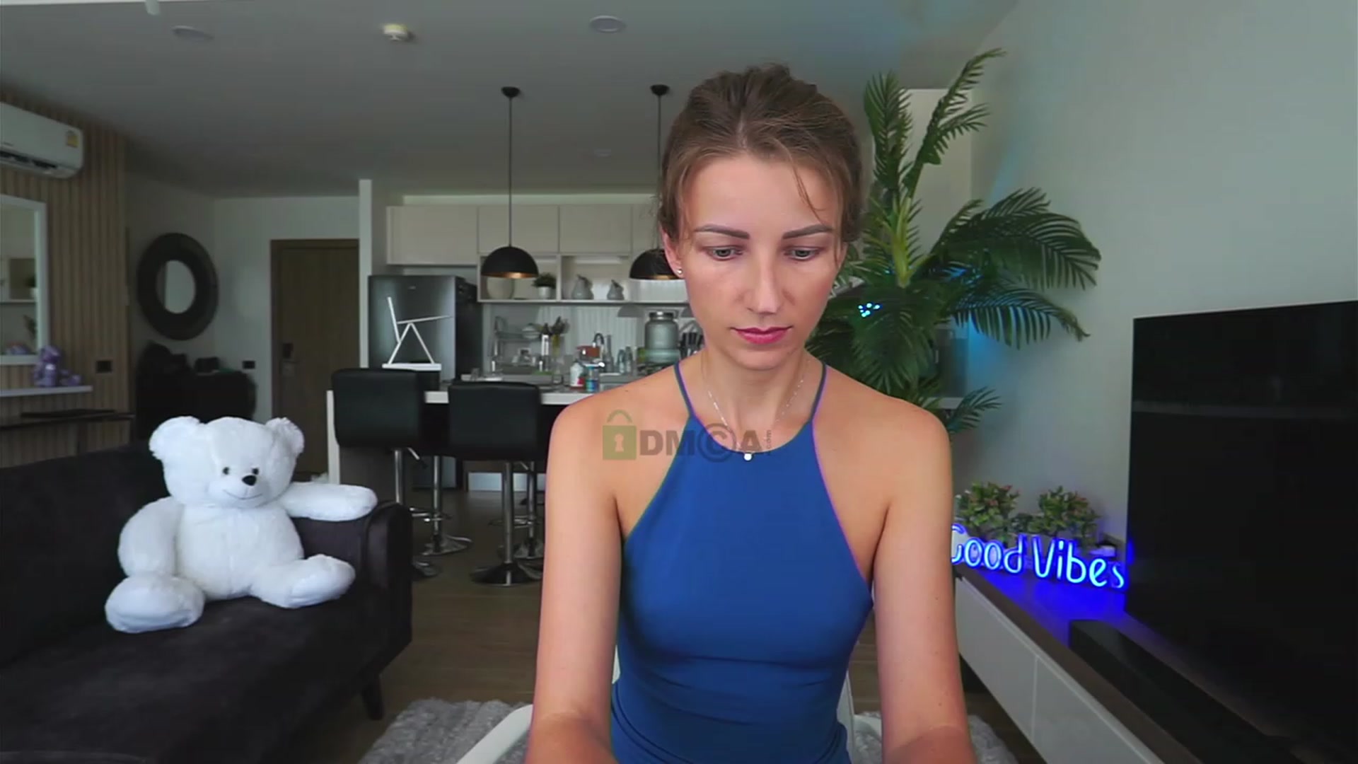 Gallery image thumbnail from Anna_Shine89's myfreecams stream on, 07/02/2023, 07:08 image 6 of 20