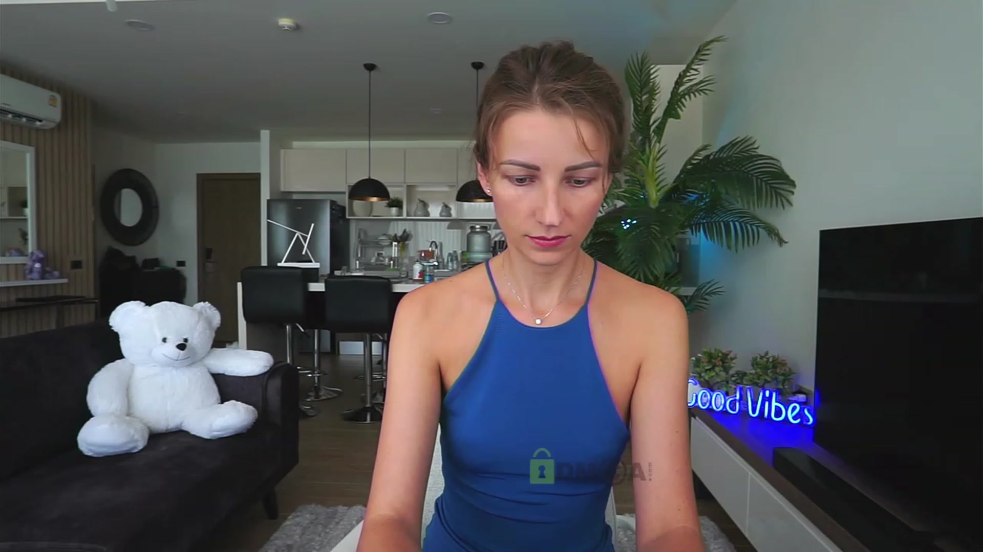 Gallery image thumbnail from Anna_Shine89's myfreecams stream on, 07/02/2023, 07:08 image 8 of 20