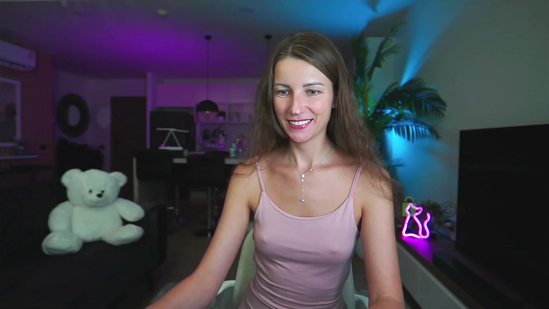 Gallery image thumbnail from Anna_Shine89's myfreecams stream on, 07/08/2023, 14:49 image 1 of 20