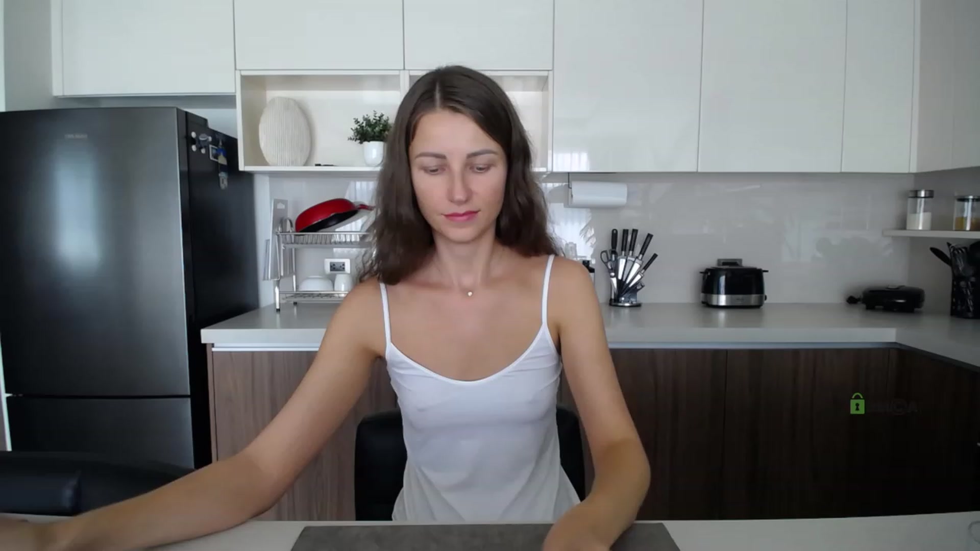 Gallery image thumbnail from Anna_Shine89's myfreecams stream on, 09/18/2023, 09:36 image 2 of 20
