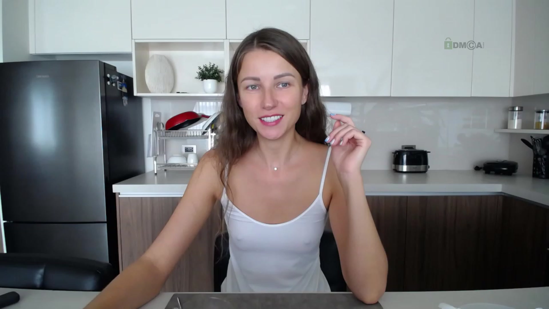Gallery image thumbnail from Anna_Shine89's myfreecams stream on, 09/18/2023, 10:25 image 10 of 20