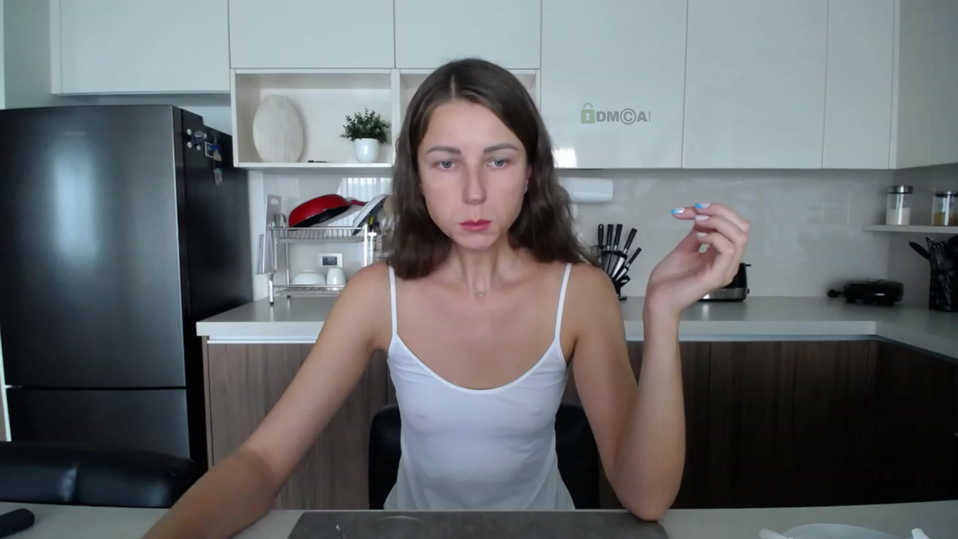 Gallery image thumbnail from Anna_Shine89's myfreecams stream on, 09/18/2023, 10:25 image 14 of 20