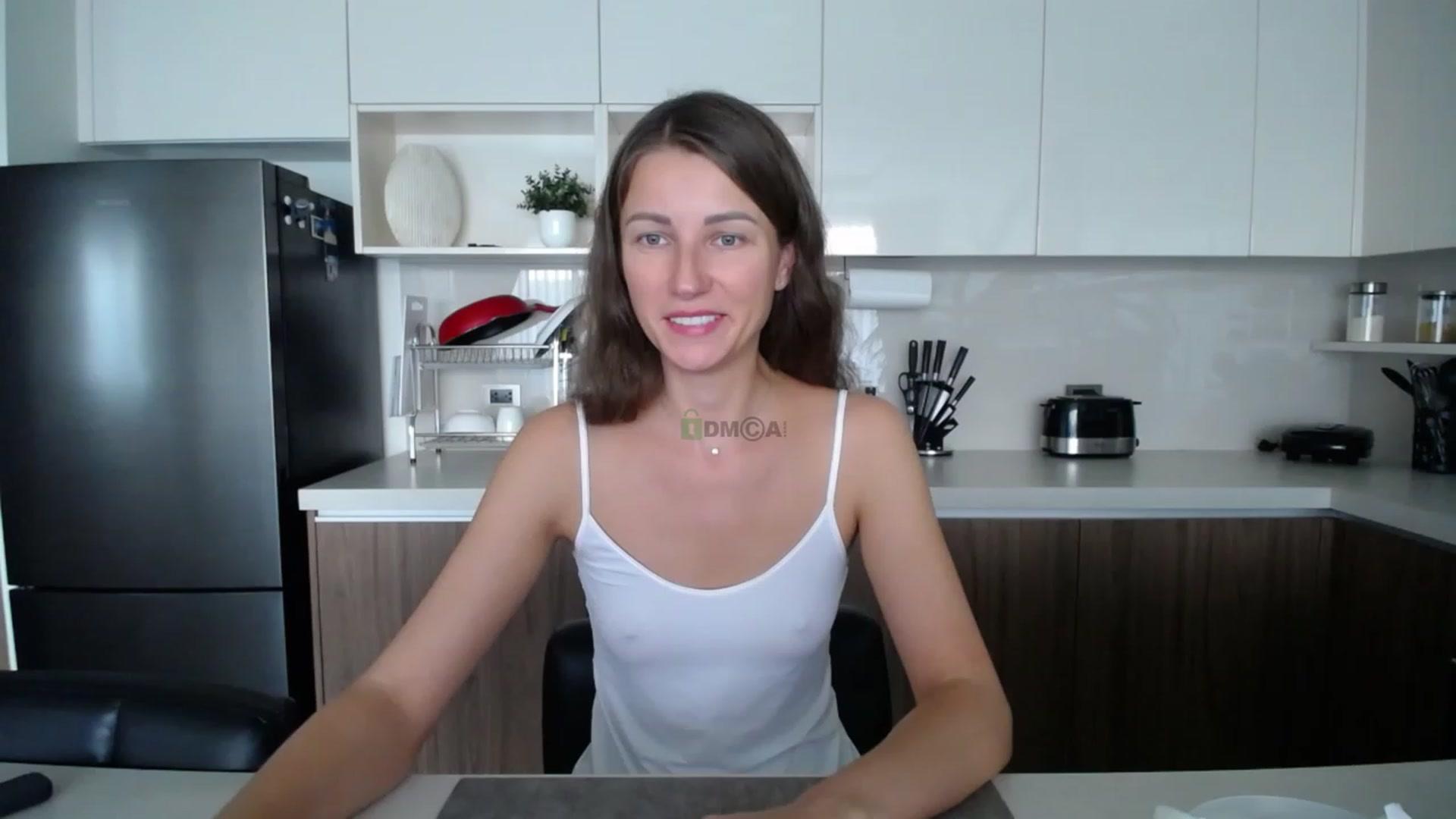 Gallery image thumbnail from Anna_Shine89's myfreecams stream on, 09/18/2023, 10:25 image 17 of 20