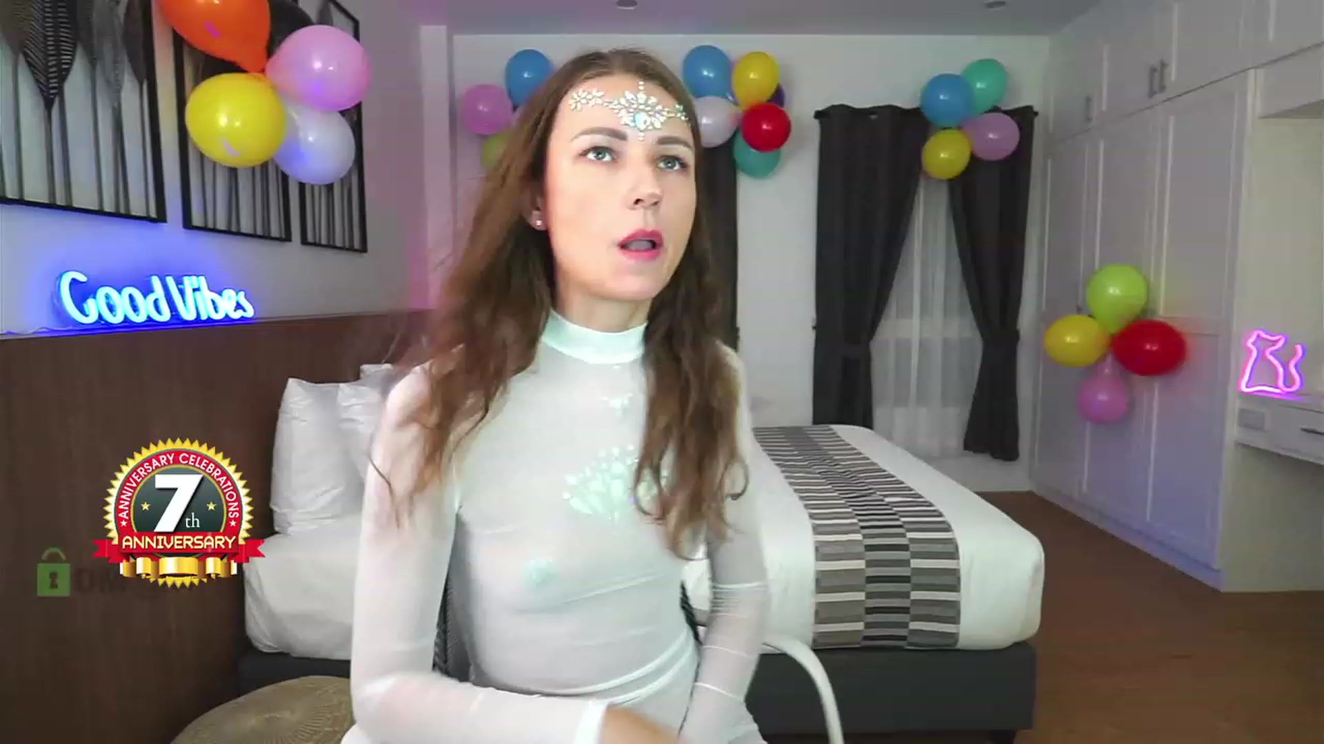 Gallery image thumbnail from Anna_Shine89's myfreecams stream on, 10/29/2023, 14:32 image 9 of 20