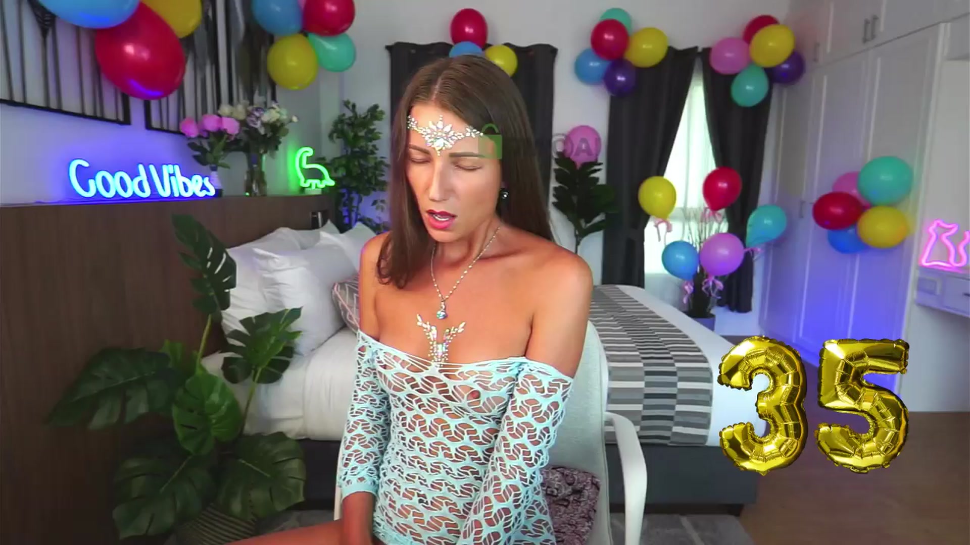 Gallery image thumbnail from Anna_Shine89's myfreecams stream on, 03/26/2024, 09:46 image 13 of 20