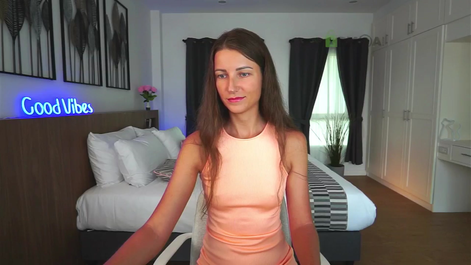 Gallery image thumbnail from Anna_Shine89's myfreecams stream on, 05/10/2024, 10:01 image 14 of 20