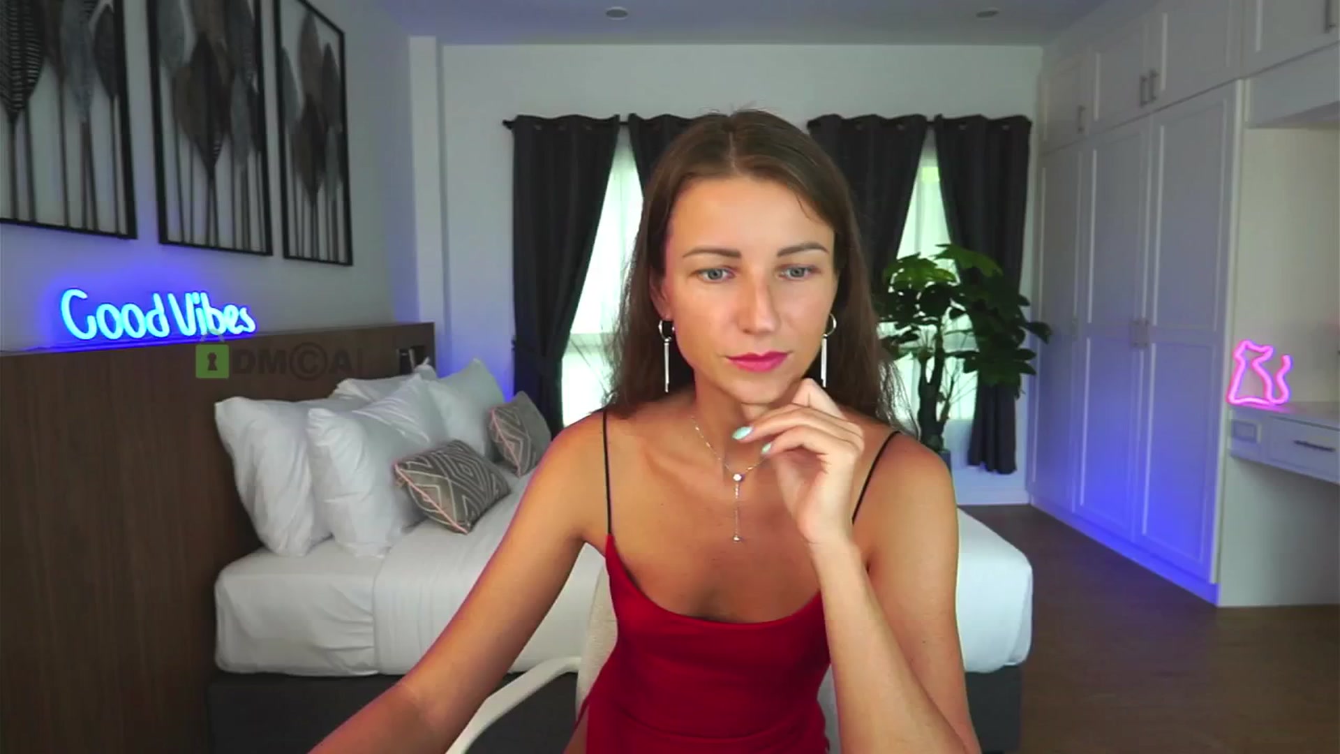 Gallery image thumbnail from Anna_Shine89's myfreecams stream on, 06/02/2024, 08:45 image 16 of 20