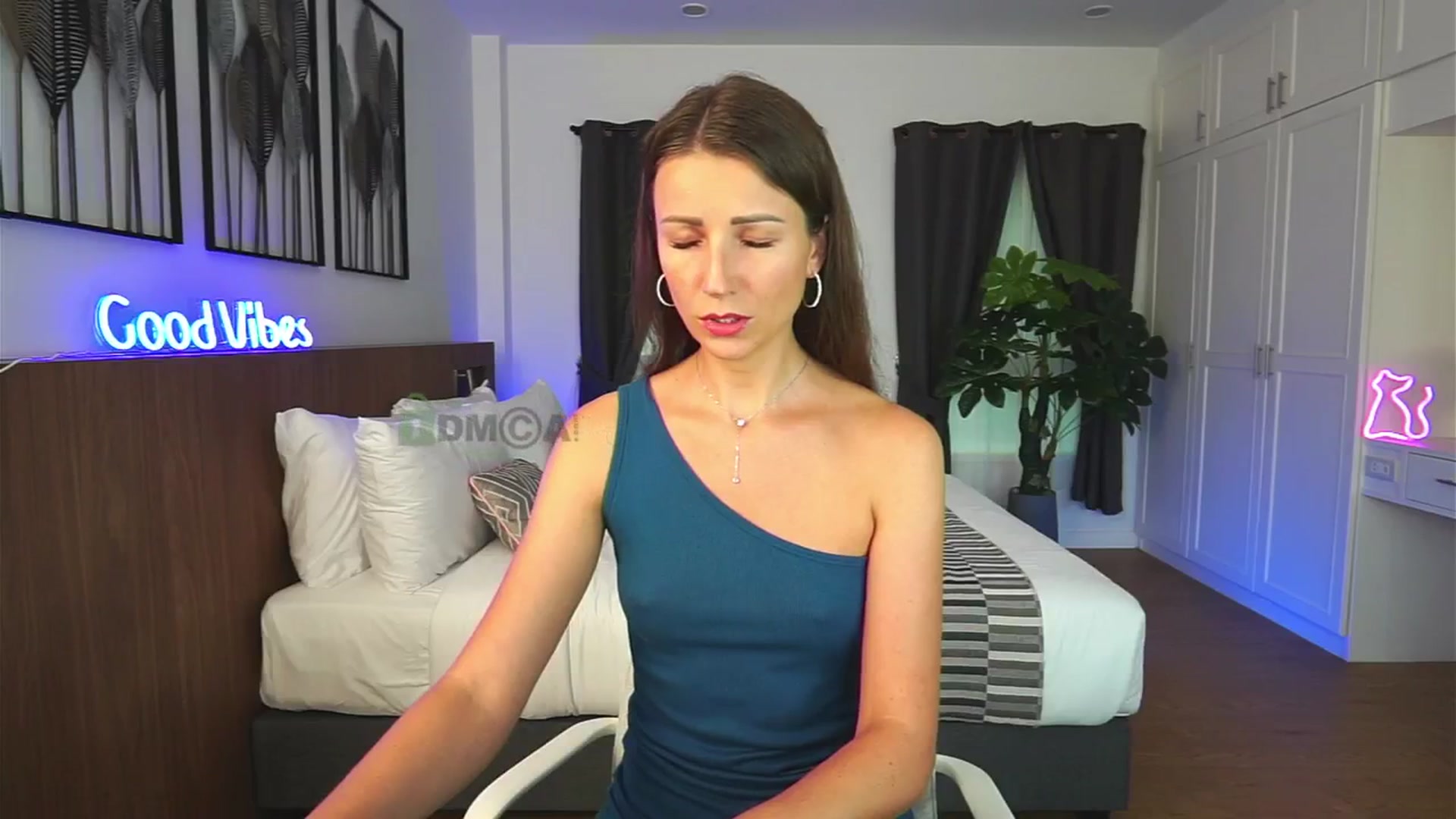 Gallery image thumbnail from Anna_Shine89's myfreecams stream on, 07/12/2024, 11:17 image 10 of 20