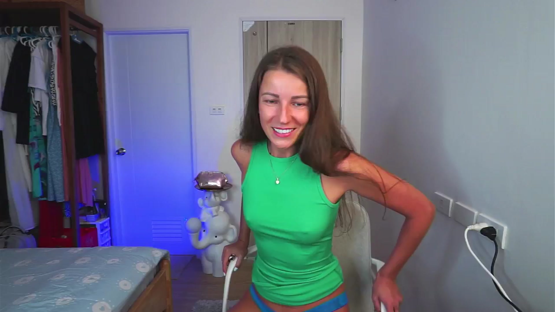 Gallery image thumbnail from Anna_Shine89's myfreecams stream on, 08/03/2024, 07:44 image 6 of 20