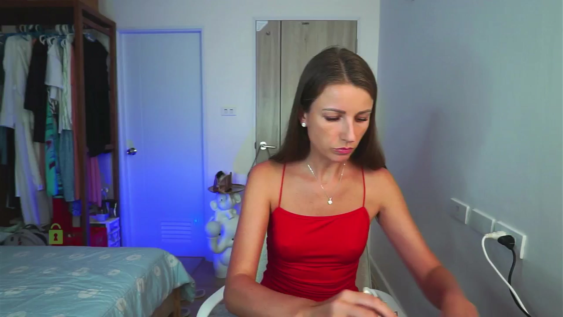 Gallery image thumbnail from Anna_Shine89's myfreecams stream on, 08/04/2024, 17:11 image 16 of 20