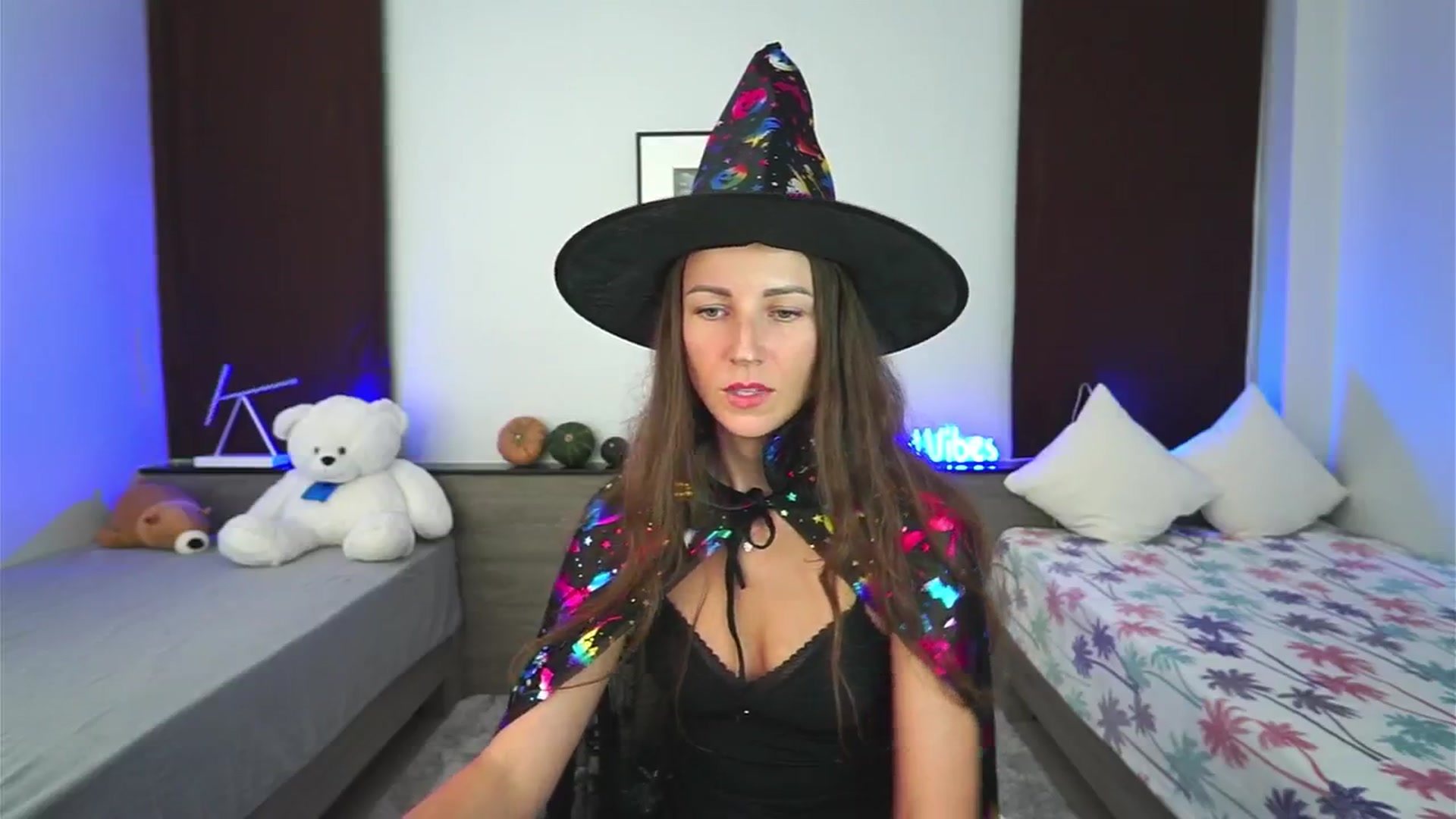Gallery image thumbnail from Anna_Shine89's myfreecams stream on, 10/27/2024, 14:19 image 16 of 20