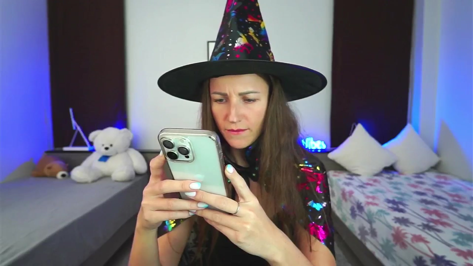 Gallery image thumbnail from Anna_Shine89's myfreecams stream on, 10/27/2024, 14:19 image 3 of 20