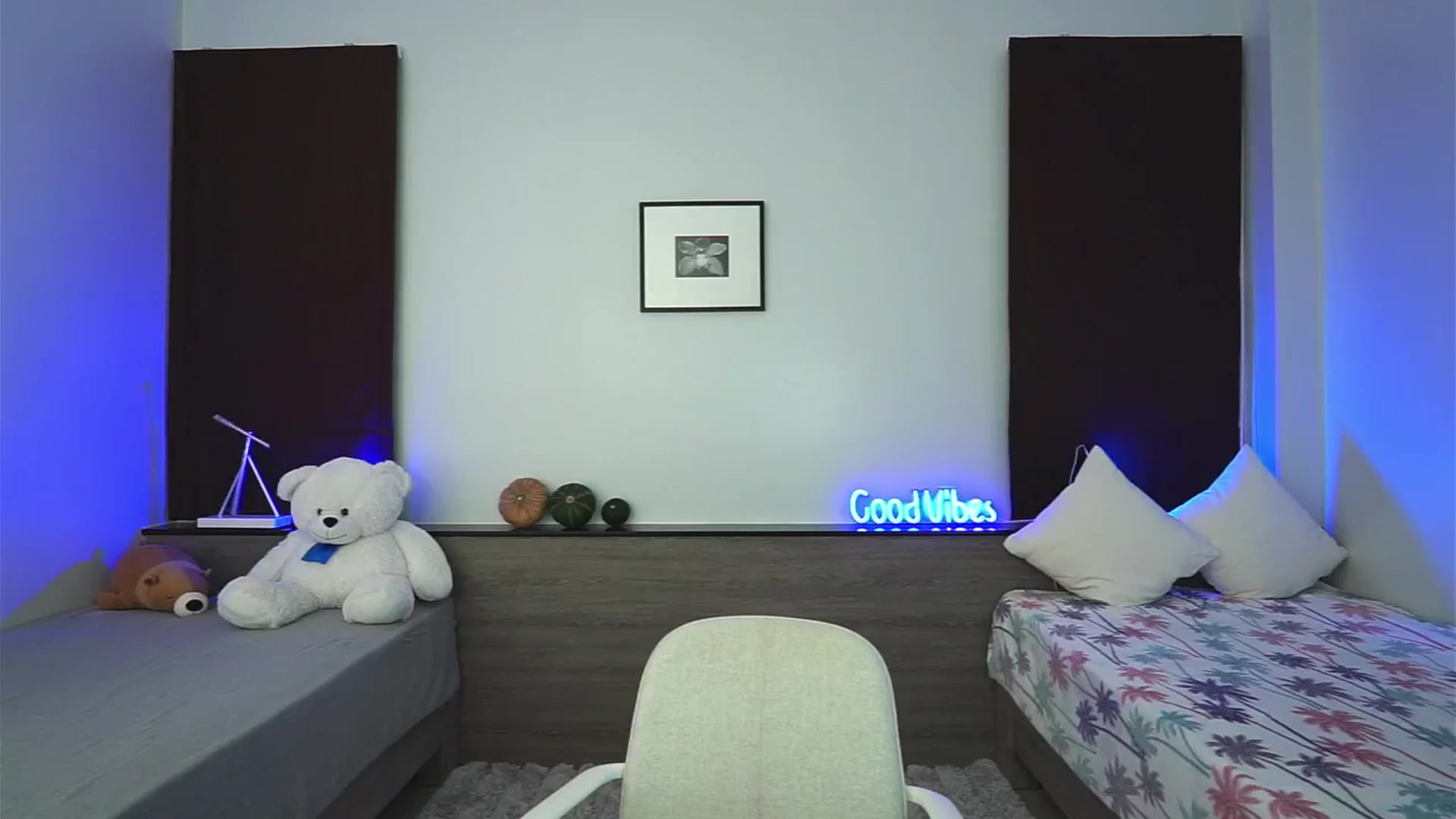 Gallery image thumbnail from Anna_Shine89's myfreecams stream on, 10/27/2024, 14:19 image 10 of 20