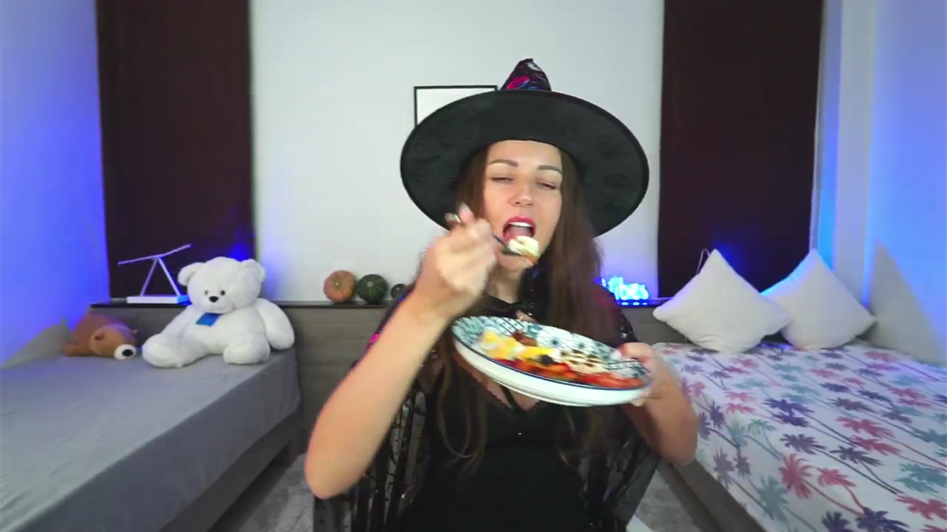 Gallery image thumbnail from Anna_Shine89's myfreecams stream on, 10/27/2024, 14:19 image 11 of 20