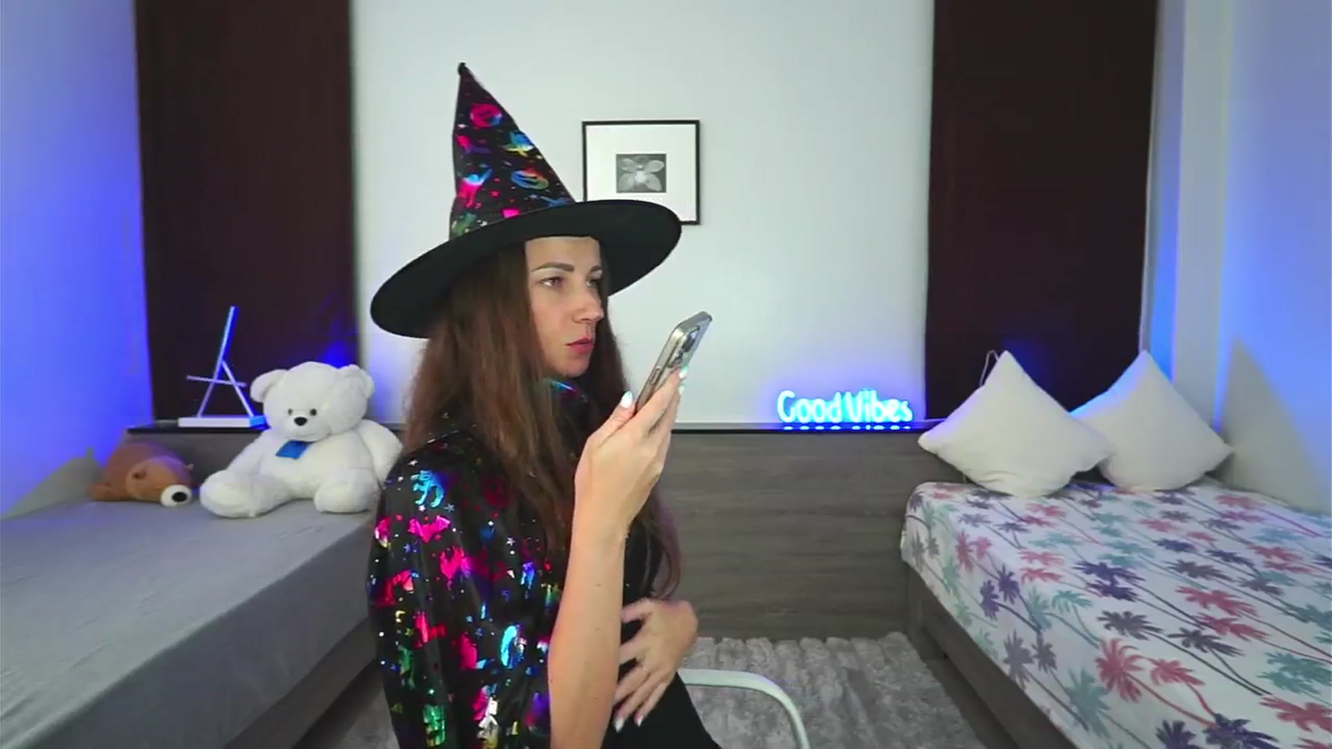Gallery image thumbnail from Anna_Shine89's myfreecams stream on, 10/27/2024, 14:19 image 15 of 20