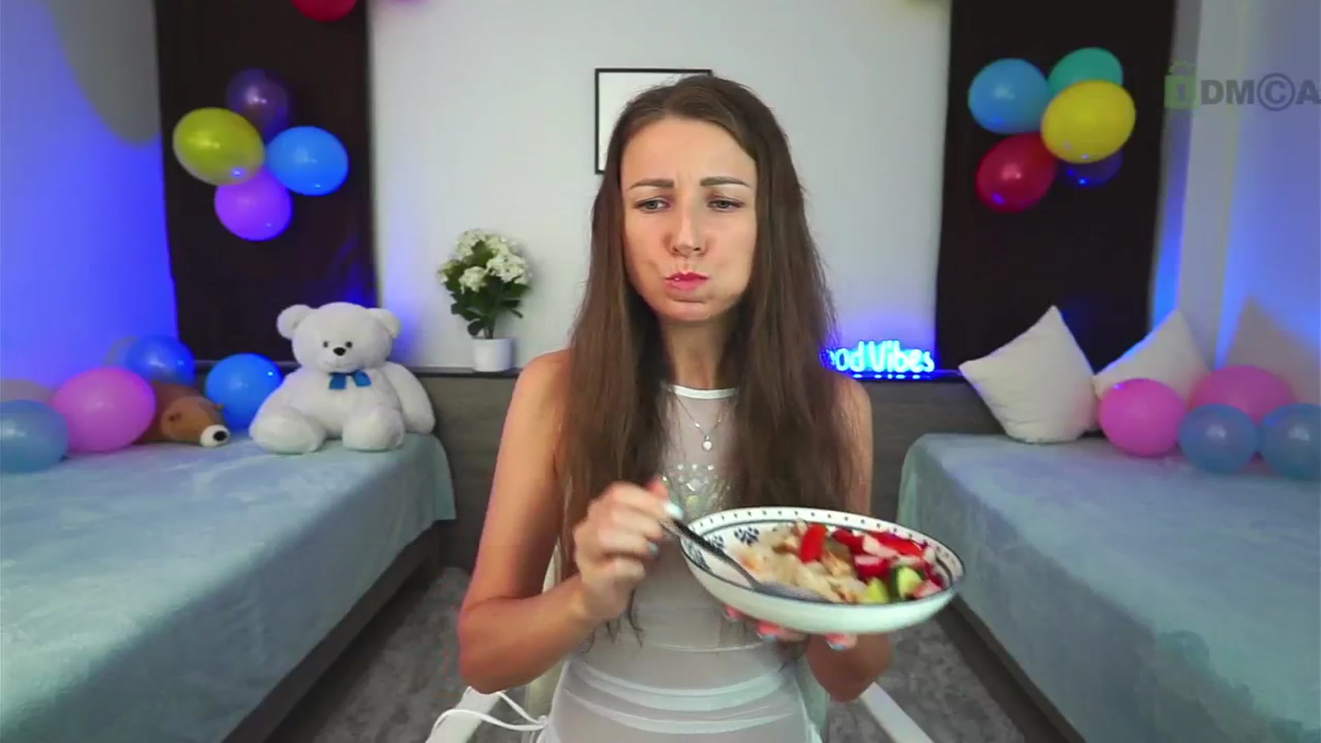 Gallery image thumbnail from Anna_Shine89's myfreecams stream on, 11/02/2024, 17:40 image 3 of 20