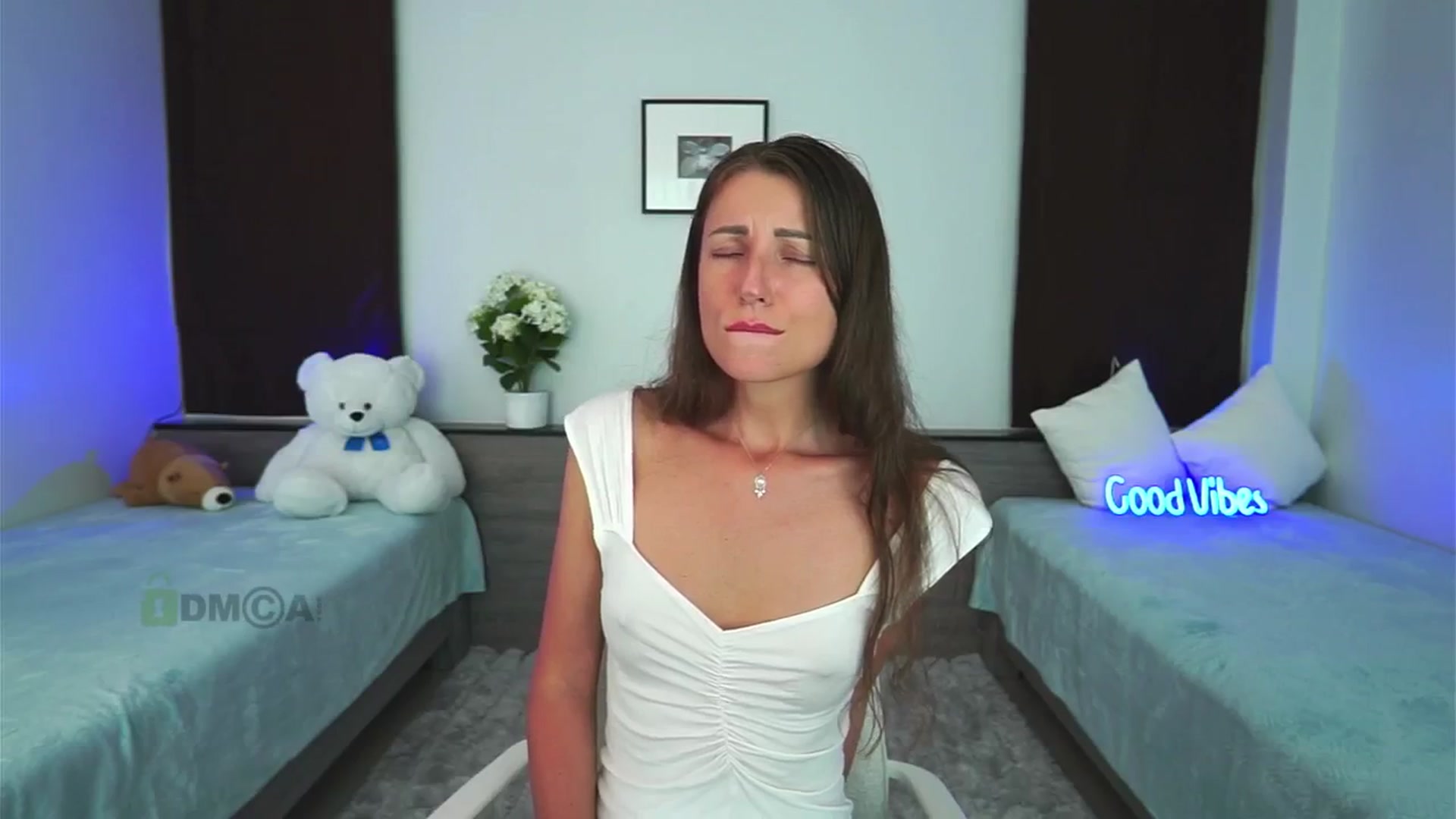 Gallery image thumbnail from Anna_Shine89's myfreecams stream on, 11/09/2024, 10:25 image 6 of 20