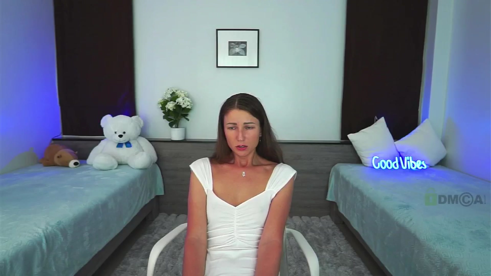 Gallery image thumbnail from Anna_Shine89's myfreecams stream on, 11/09/2024, 10:25 image 7 of 20