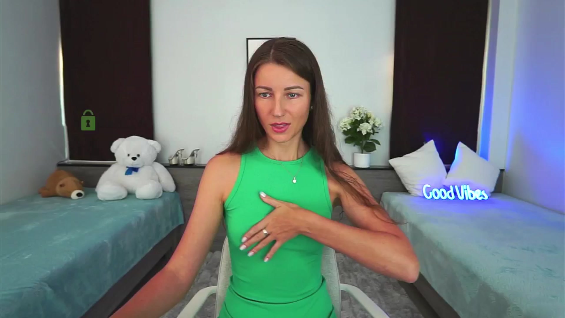 Gallery image thumbnail from Anna_Shine89's myfreecams stream on, 11/16/2024, 11:08 image 12 of 20