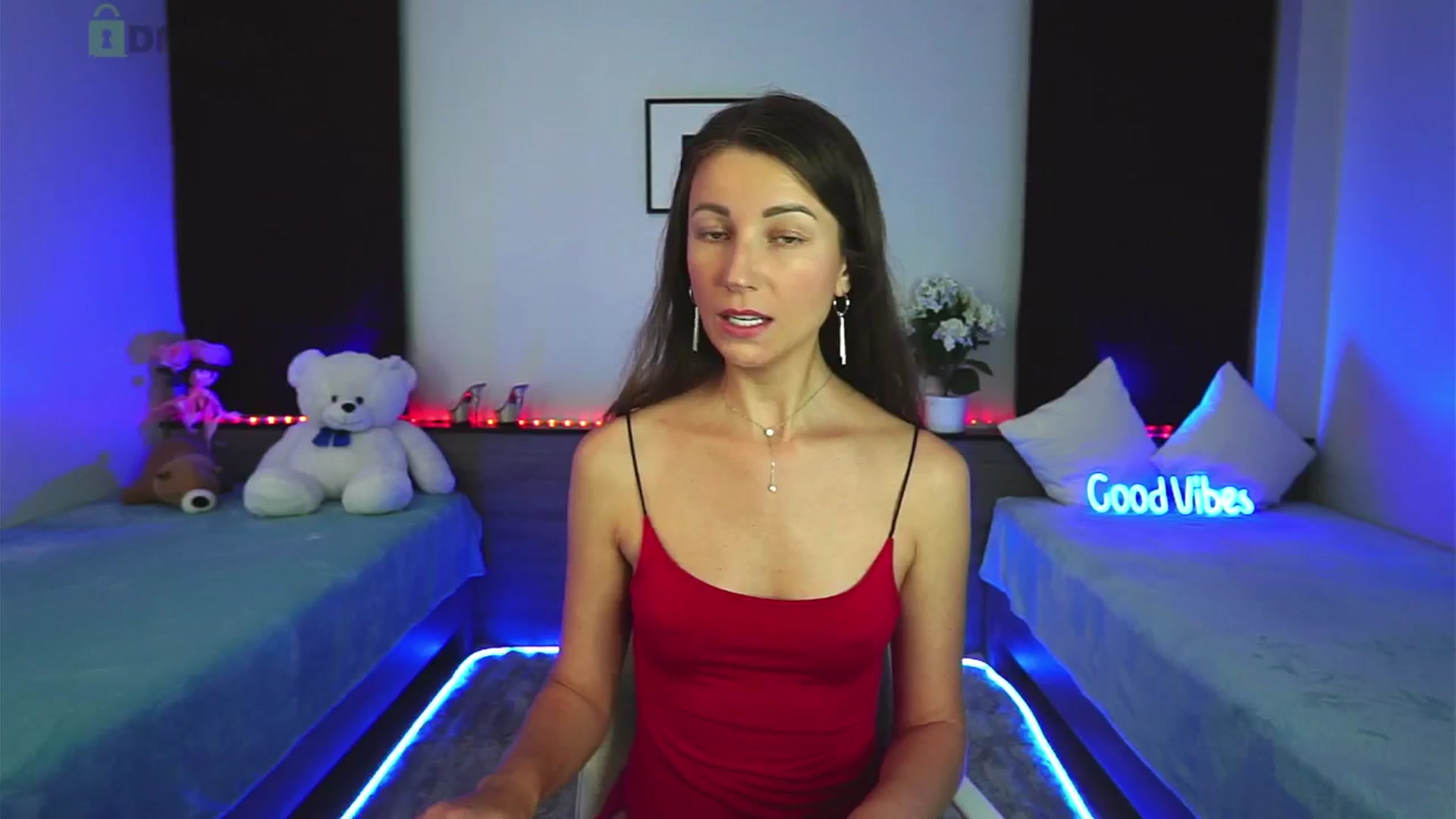 Gallery image thumbnail from Anna_Shine89's myfreecams stream on, 11/17/2024, 15:55 image 11 of 20