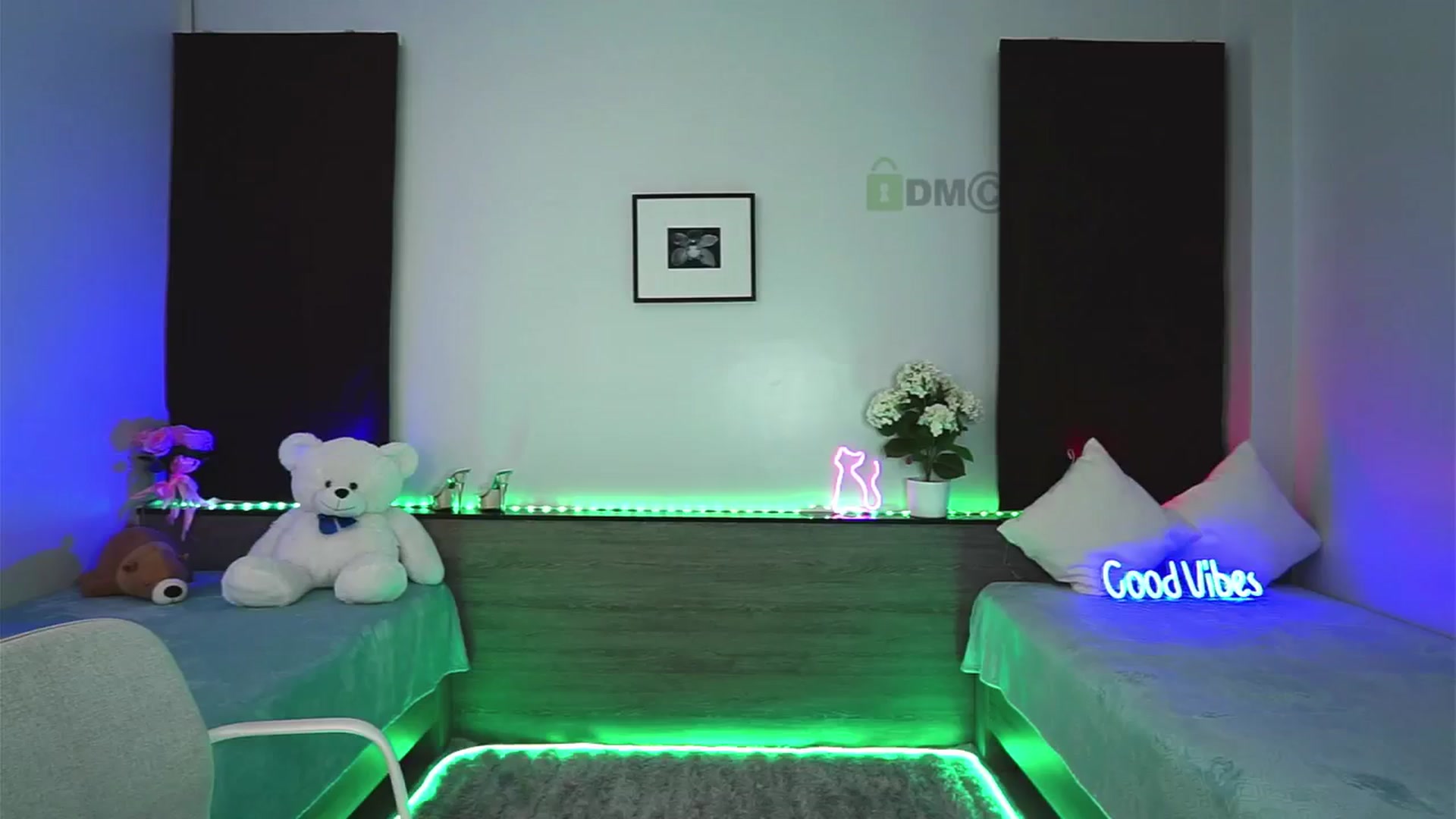 Gallery image thumbnail from Anna_Shine89's myfreecams stream on, 12/07/2024, 14:23 image 8 of 20