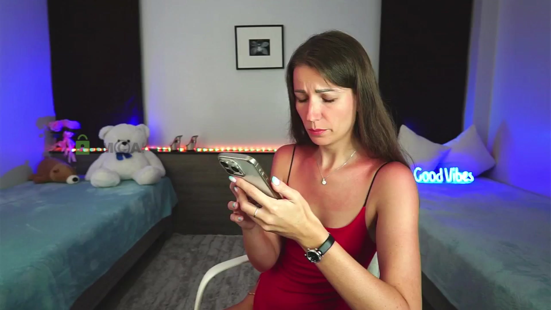 Gallery image thumbnail from Anna_Shine89's myfreecams stream on, 12/22/2024, 12:34 image 10 of 20