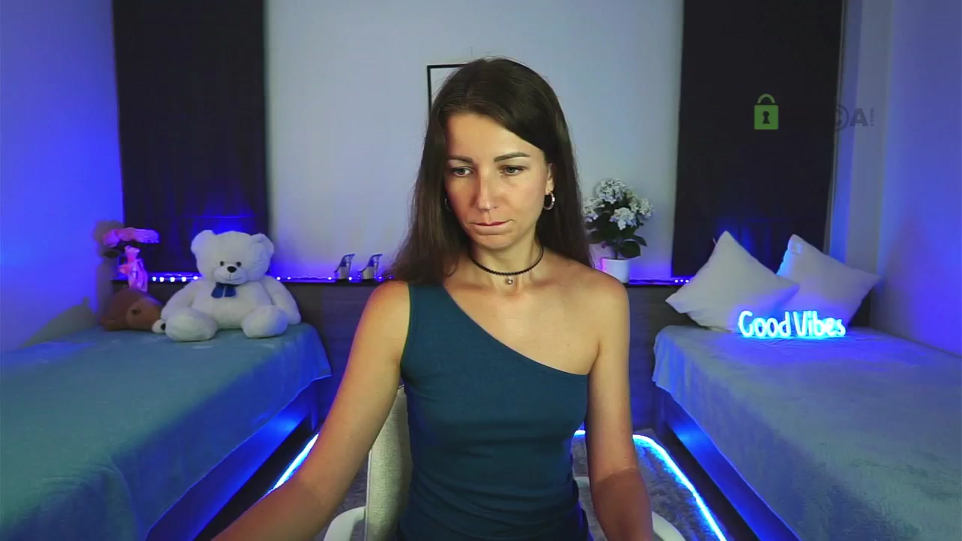 Gallery image thumbnail from Anna_Shine89's myfreecams stream on, 12/28/2024, 18:13 image 18 of 20