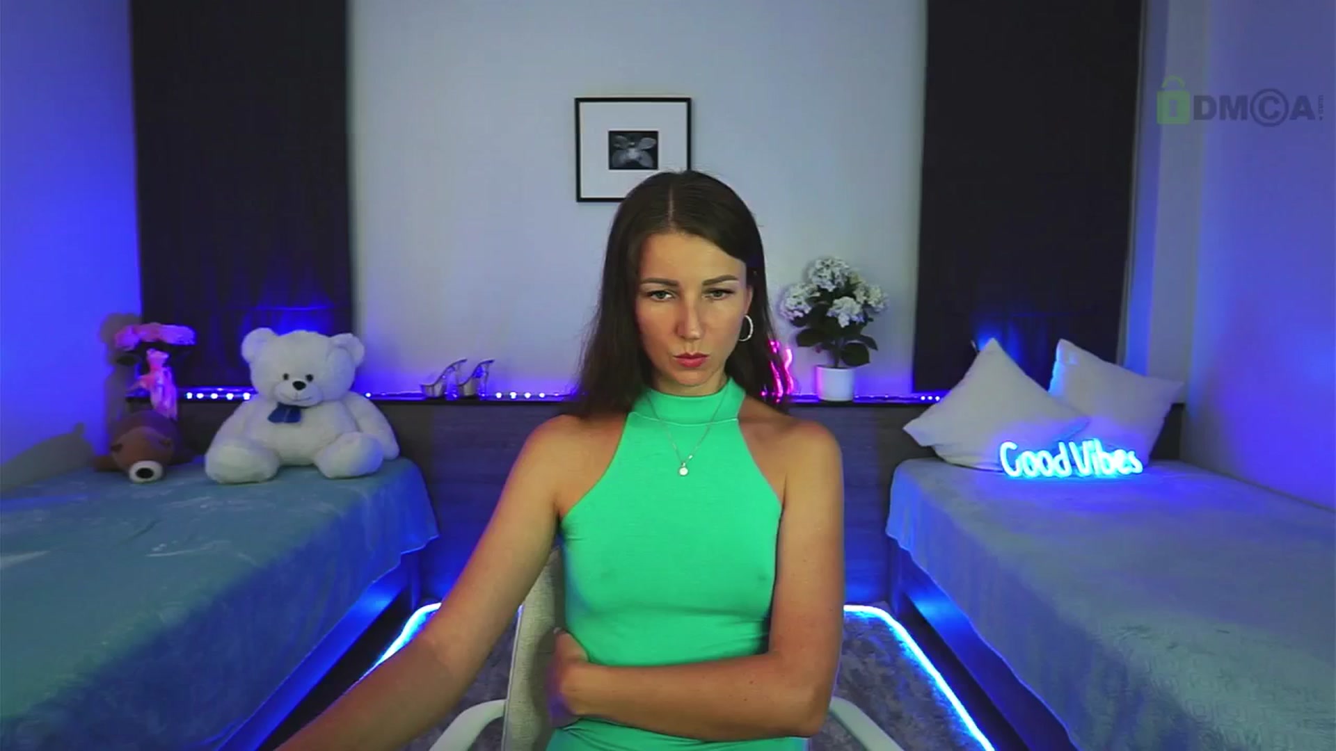 Gallery image thumbnail from Anna_Shine89's myfreecams stream on, 01/04/2025, 17:56 image 7 of 20