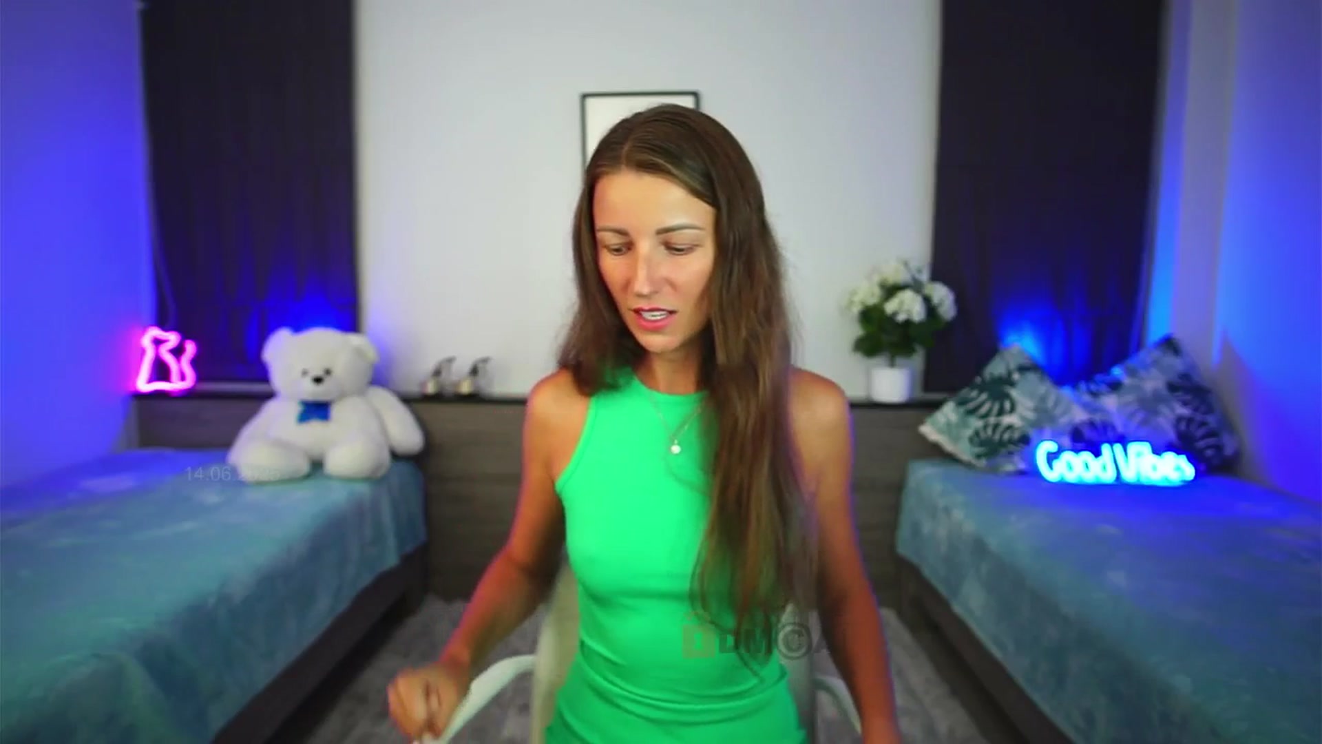 Gallery image thumbnail from Anna_Shine89's myfreecams stream on, 06/14/2025, 12:07 image 9 of 20