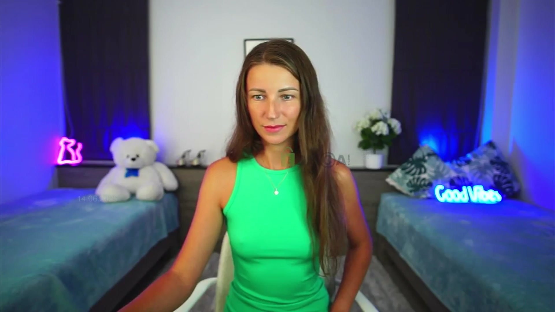 Gallery image thumbnail from Anna_Shine89's myfreecams stream on, 06/14/2025, 12:07 image 4 of 20