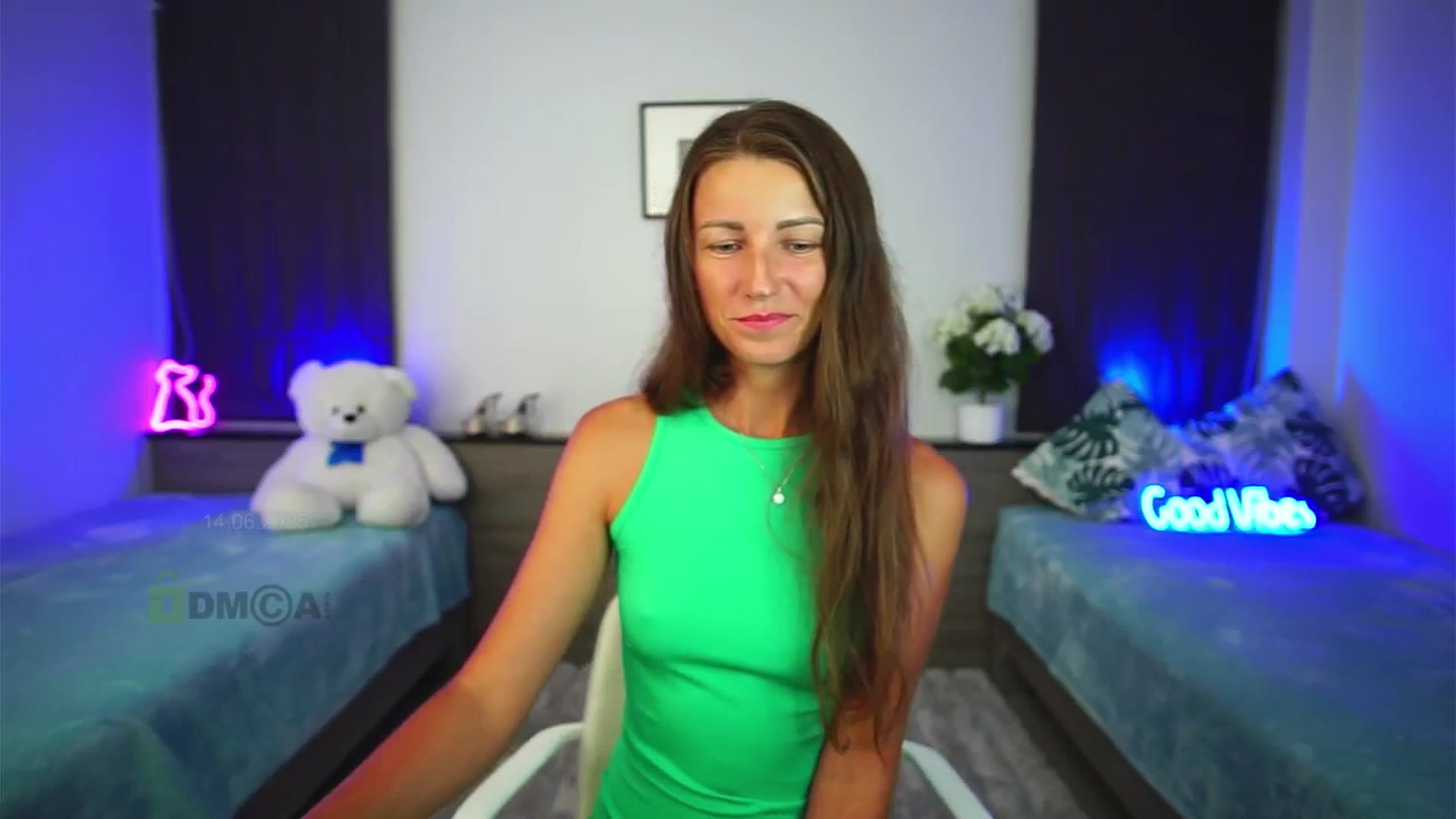 Gallery image thumbnail from Anna_Shine89's myfreecams stream on, 06/14/2025, 12:07 image 6 of 20