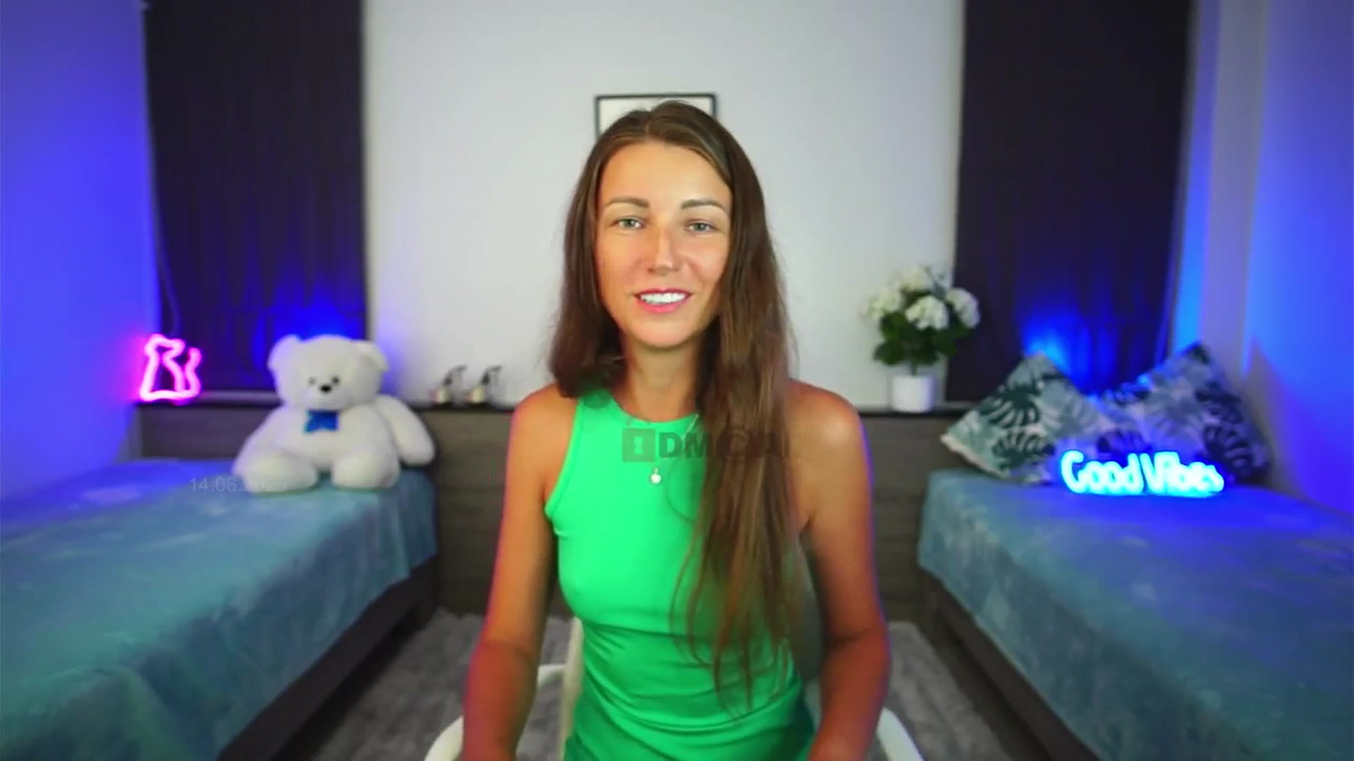 Gallery image thumbnail from Anna_Shine89's myfreecams stream on, 06/14/2025, 12:07 image 13 of 20