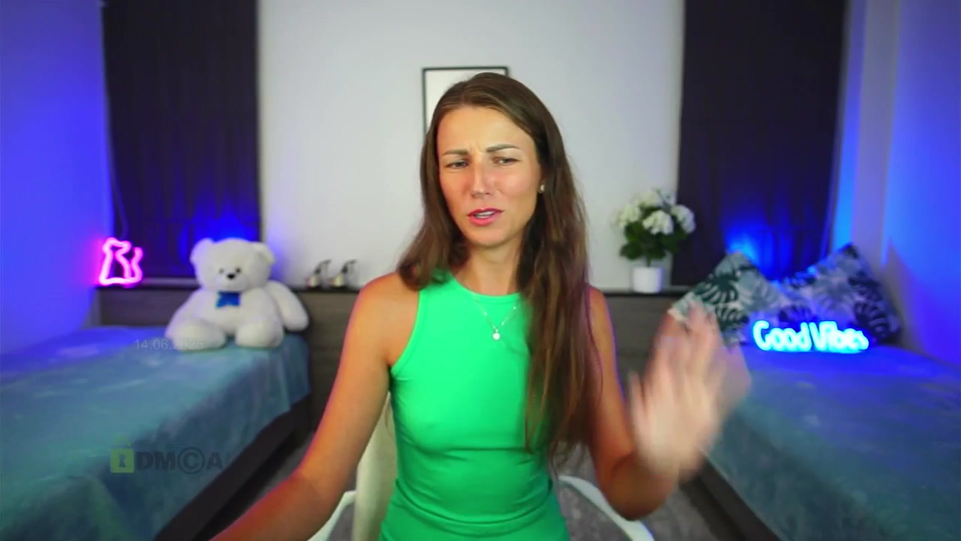 Gallery image thumbnail from Anna_Shine89's myfreecams stream on, 06/14/2025, 12:07 image 7 of 20