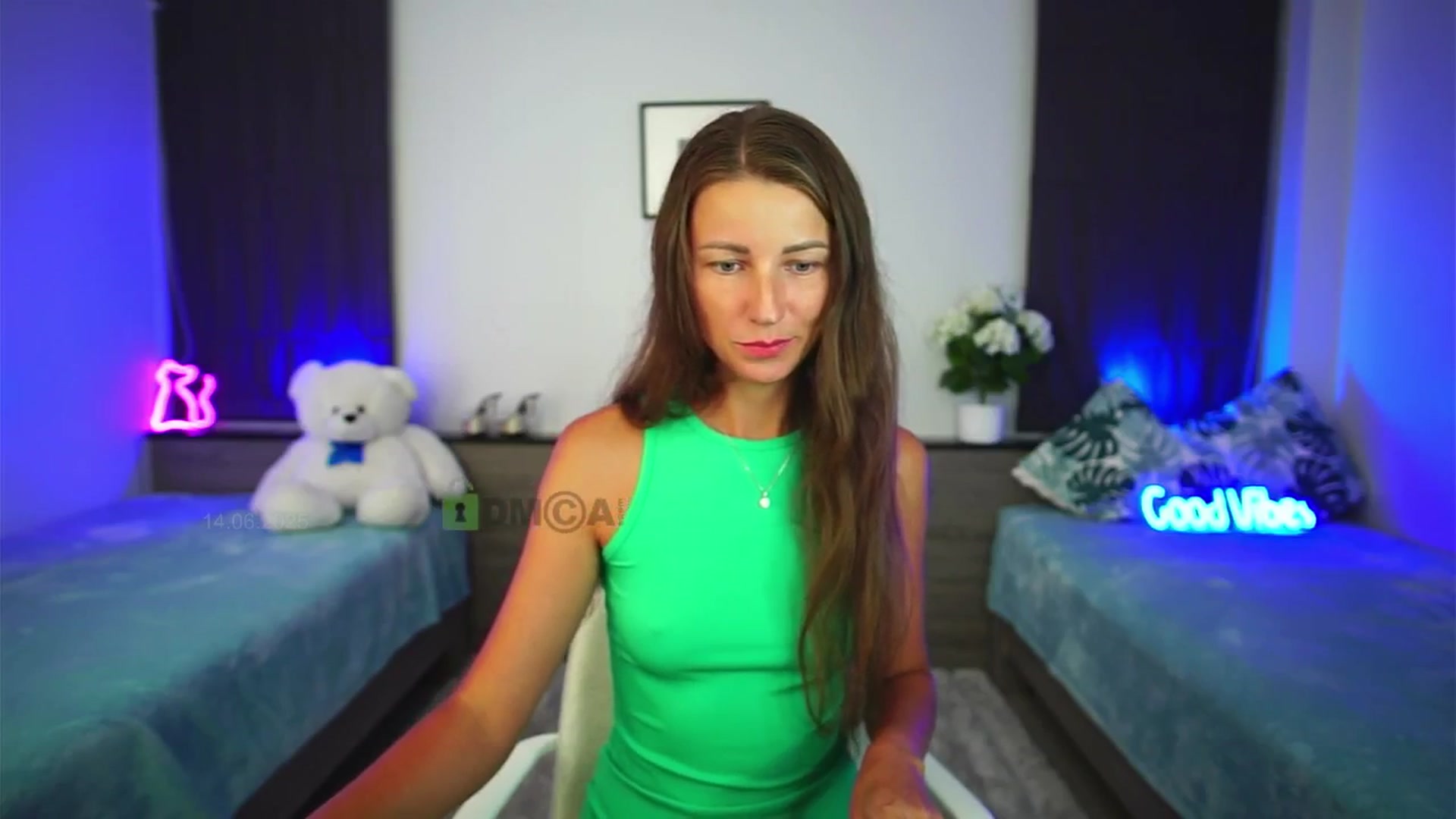 Gallery image thumbnail from Anna_Shine89's myfreecams stream on, 06/14/2025, 12:07 image 5 of 20