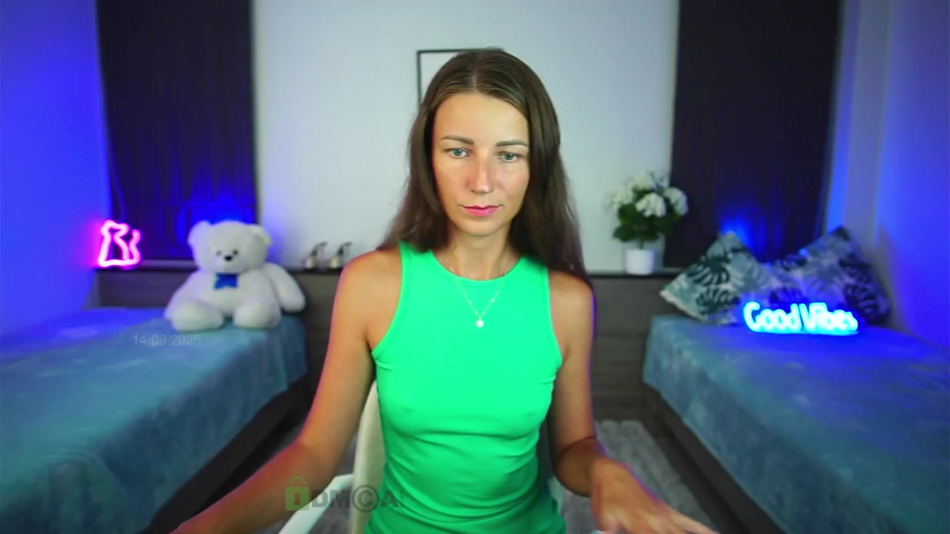 Gallery image thumbnail from Anna_Shine89's myfreecams stream on, 06/14/2025, 14:10 image 14 of 20